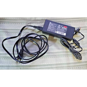 DELTA ELECTRONIC AC ADAPTER ADP-36R A OUTPUT 12V 3A + CENTER